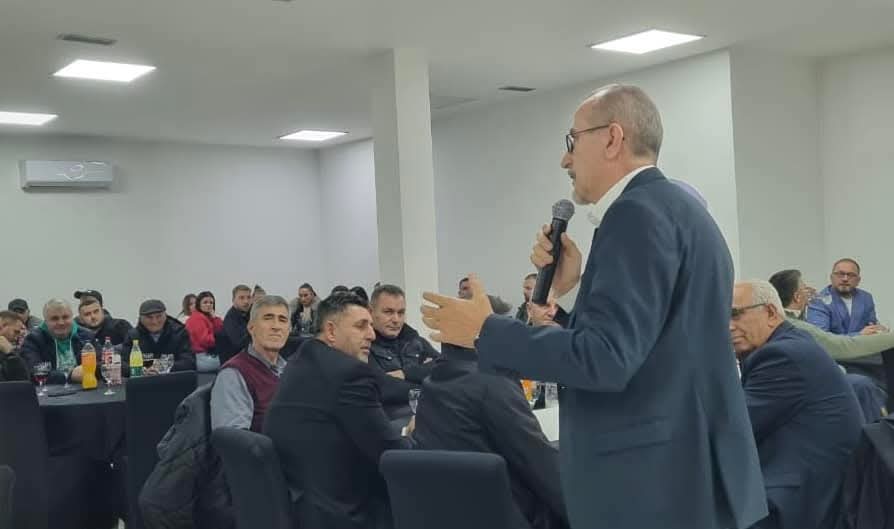 Bekim Haxhiu merr mbështetje të madhe në Drenicë, Vushtrri, Mitrovicë, Viti e Fushë Kosovë