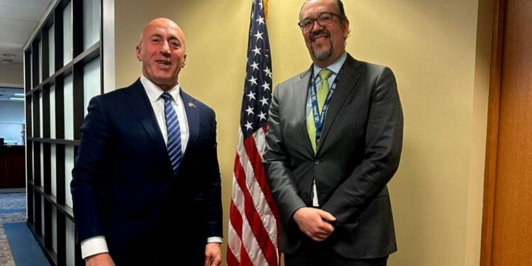 Haradinaj takon Kasanof, bisedojnë për rikthimin e partneritetit të Kosovës me SHBA-në