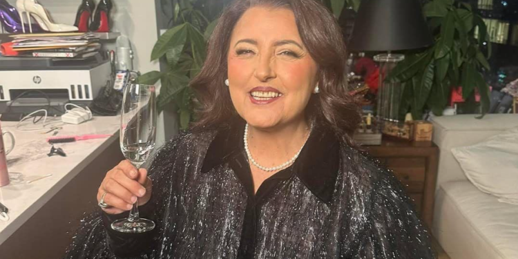 Pas shumë vitesh, Parashqevi Simaku do ta takoj sot djalin e saj