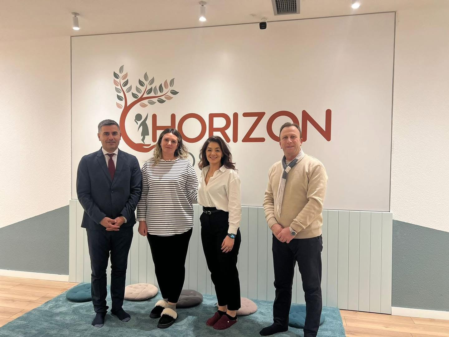 25-shi i LDK-së, Xhafer Tahiri, viziton kopshtin e fëmijëve Horizon Center dhe shkollën Horizon në Vushtrri: LDK do ta përkrah mësinin tërëditor