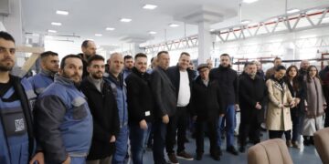 7-shi i PDK-së, Rrahman Rama, viziton fabrikën me traditë në Mitrovicë