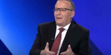 Hamza zotohet: Nëse s’i rriti pagat për 50%, jap dorëheqje nga pozita e kryeministrit