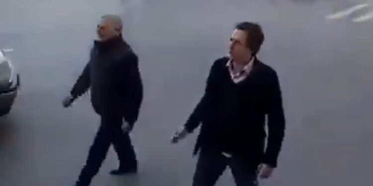 Tash mburret me ta, por Kurti dikur i drejtohej policit të Kosovës “o majmun”