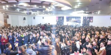 Haradinaj: Ta mbajmë rininë në Kosovë – 500 milionë euro për bizneset e reja