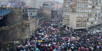Vuçiq themelon lëvizje të re, Serbia “paralizohet” nga një grevë e përgjithshme