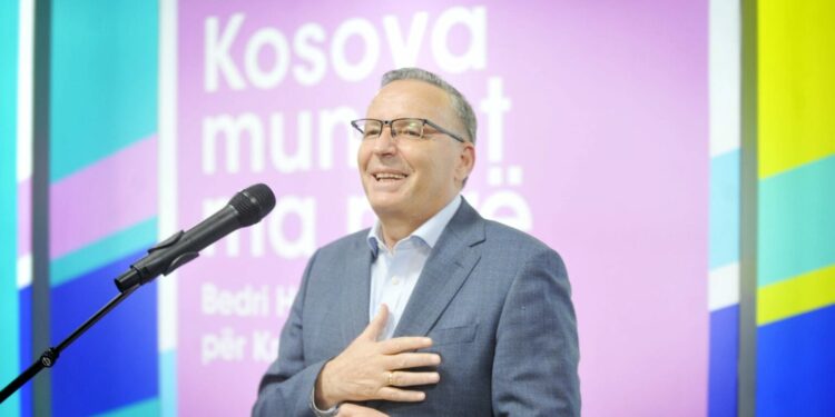 Bedri Hamza në Breg të Diellit: Pashë shumë shpresë në mesin e qytetarëve, Kosova mundet ma mirë