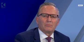 Bedri Hamza kujton Zahir Pajazitin, Hakif Zejnullahun dhe Edmond Hoxhën