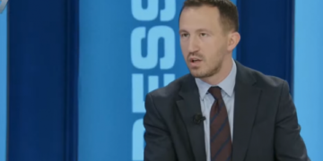 Krasniqi: 1:0 për opozitën, PDK e LDK treguar epërsi ndaj VV’së në hapjen e fushatës zgjedhore