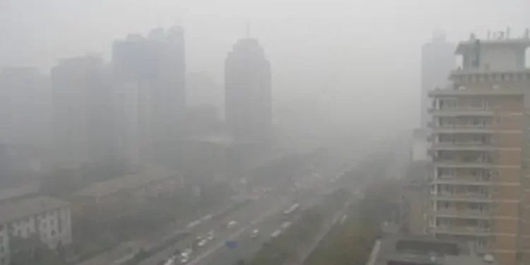 Prishtina sot në vendin e katërt me ajrin më të ndotur në botë