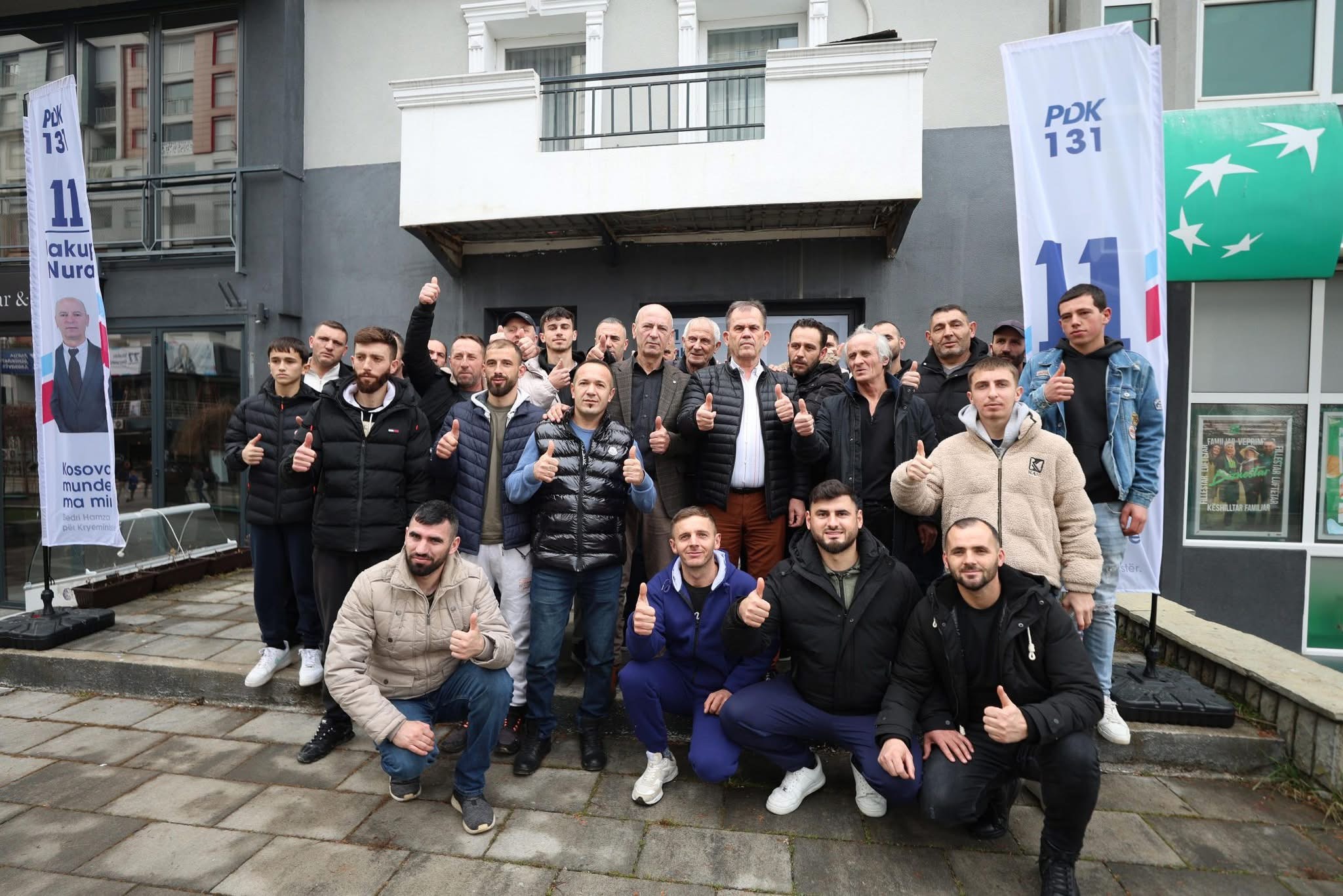 Jakup Nura merr përkrahje nga banorë të Runikut, dhe nëndega e PDK-së në Prekaz të Epërm