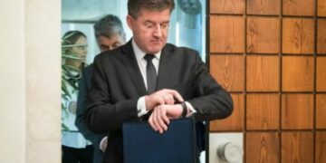 Kosova e BE-ja mbajnë takim për të pagjeturit, Lajçaku thotë se do të raportohet konstruktiviteti i Prishtinës
