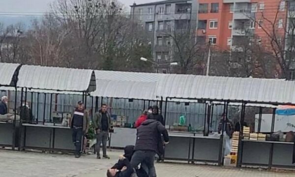 Vr@sja në tregun e Mitrovicës, 20 vjet bur’gim ndaj të aku’zuarit