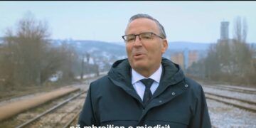 VIDEO: Premtimi i madh i Bedri Hamzës: Kosovën dhe Shqiprinë do t’i lidhim edhe me Hekurudhën e Kombit