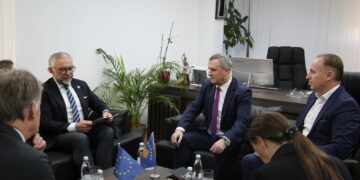 Kryeprokurori Isufaj pret në takim shefin e EULEX-it, diskutojnë për sundimin e ligjit në Kosovë