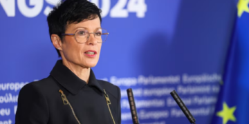 Komisionerja e BE’së për zgjerim thotë se menjëherë pas zgjedhjeve në Kosovë do të ketë lëvizje për dialogun