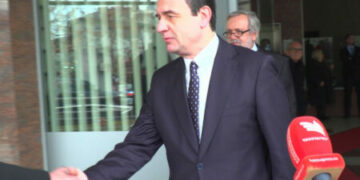 Kurti nuk tregon pse ndryshoi mendje për Marrëveshjen e Uashingtonit