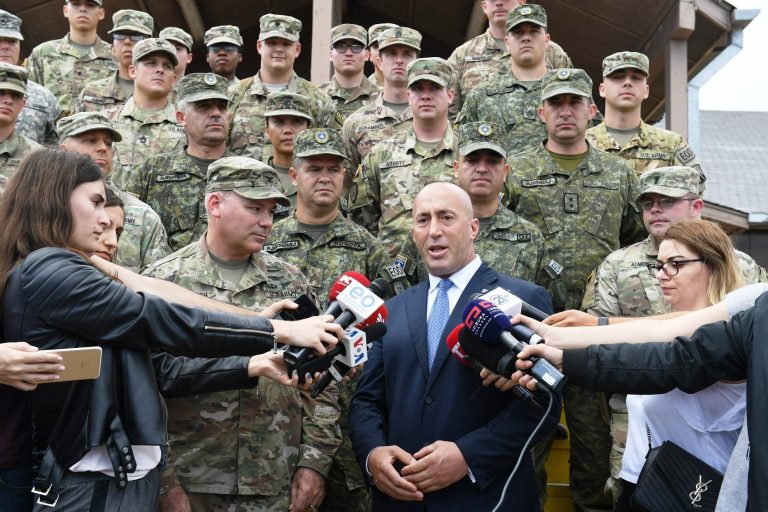 Haradinaj i përgjigjet Gërvallës: Gradën e parë ma ka dhënë UÇK-ja ime, të dytën NATO