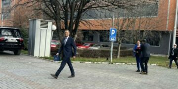 Zyrtari i lartë amerikan në Qeveri për takim me Kurtin