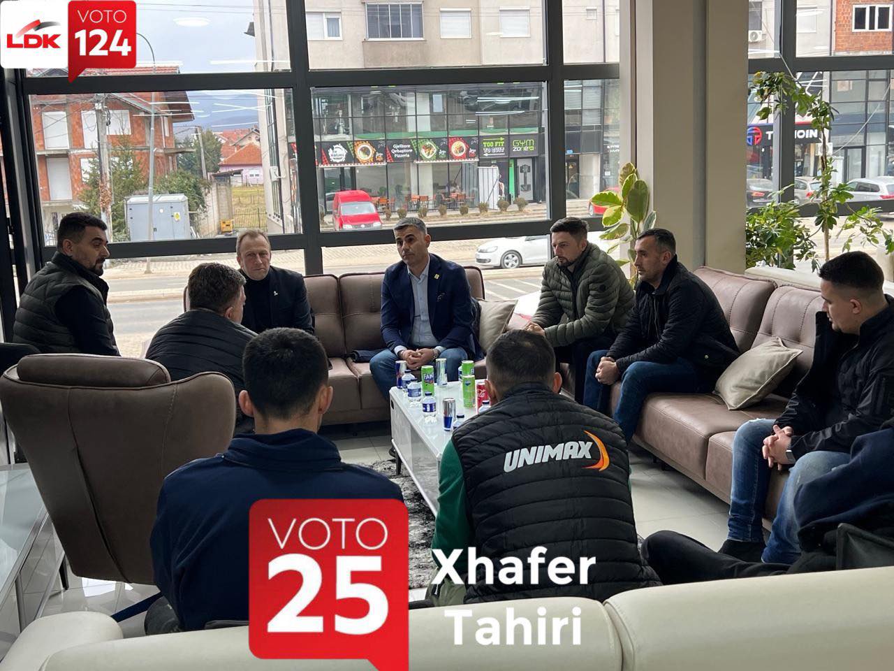 Xhafer Tahiri viziton një biznes në Vushtrri: LDK do ta mbështes punëtorin e sektorit privat