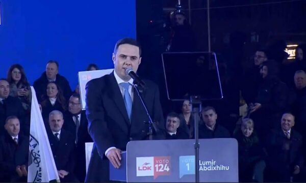 Abdixhiku: Jemi një ditë dhe votë larg pagave më të larta në gjithë historinë e Kosovës