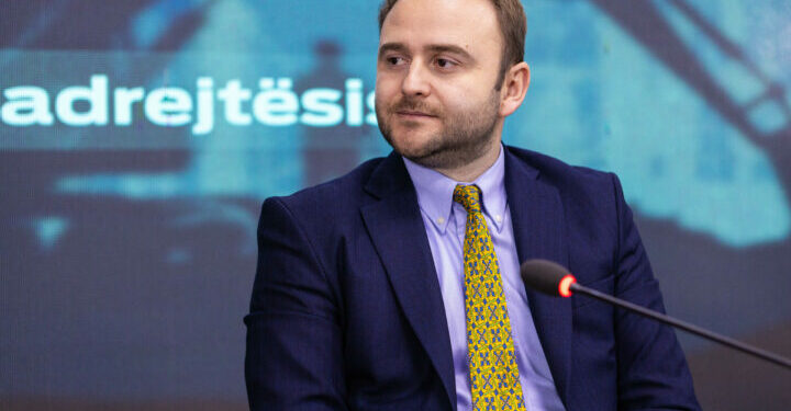 Ndalohet për 48 orë nën dyshimet për korrupsion Kryeinspektori i Punës, Hekuran Nikçi