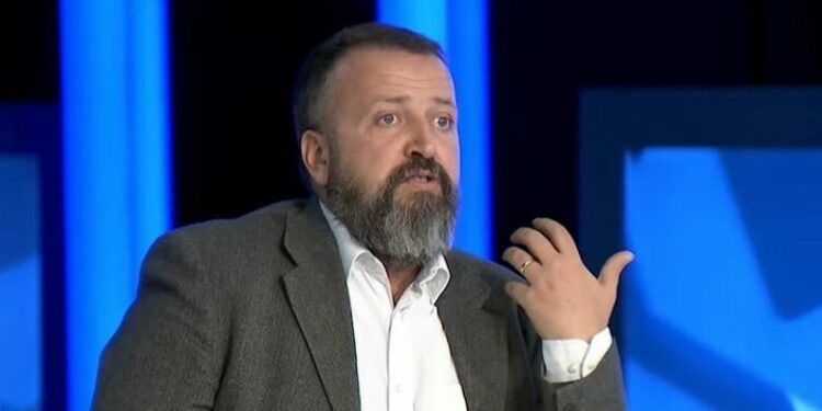 Hoxha: Sipas gjasave LVV-ja do të ketë prej 46-49 deputetë