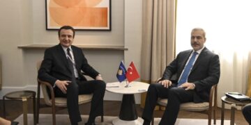 Kurti falënderon Turqinë për mbështetjen në zhvillimin e industrisë së mbrojtjes