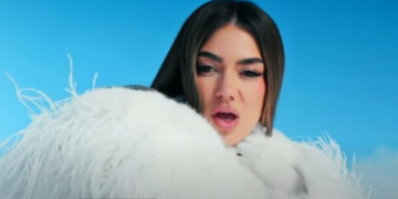 Elvana Gjata e publikon këngën “Grada”