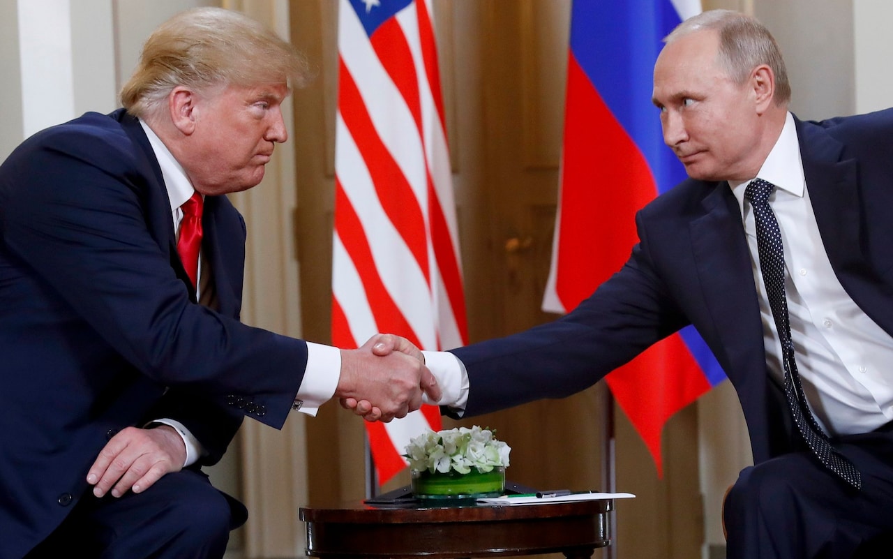 Raportohet se takimi mes Trumpit dhe Putinit mund të zhvillohet në shkurt ose mars