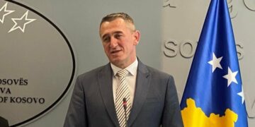 Hakohet faqja e Ministrisë për Komunitete dhe Kthim