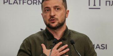 Zelensky: I gatshëm për negociata të drejtpërdrejta me Putinin