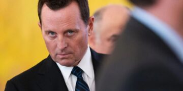 Gazeta prestigjioze gjermane: Grenelli po ndërhyn në zgjedhjet në Kosovë