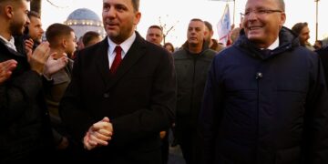 Prizreni “çohet në këmbë” për Bedri Hamzën: Edhe pak ditë na ndajnë nga fitorja jonë