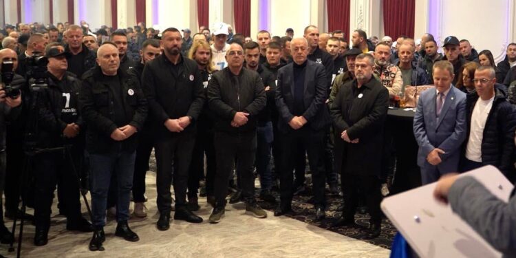 Qindra veteranë të UÇK-së në përkrahje të 37-shit të PDK-së Kurtan Kajtazi