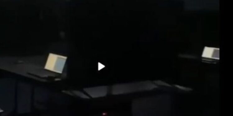 Ndërprerje e energjisë elektrike në Shtime në momentin e numërimit të votave