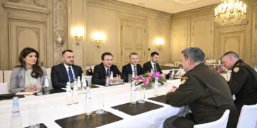 Kurti takon koordinatorin e ShBA-së për Izrael e Palestinë, flasin për investimet në FSK