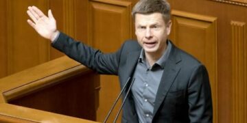 Deputeti ukrainas: Nuk do të bëhemi kurban të marrëveshjeve të fshehta, herët a vonë Perandoria ruse do të shembet