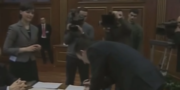 Limaj publikon video nga nënshkrimi i deklaratës së pavarësisë: Kosova meriton rreshtim të drejtë në rrugën euroatlantike