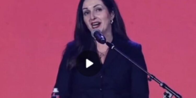 U mundua t’i “fasionojë” me këndim, por Nagavci merr shumë pak vota në Kaçanik