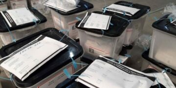 KQZ-ja refuzon 3 mijë e 14 pako nga votimi me postë deri më tani, aprovon rreth 45 mijë
