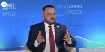 Maqedonci krahason Kosovën me Francën, fuqinë berthamore: Ne po ndërtojmë fabrikë municioni, ata s’kanë