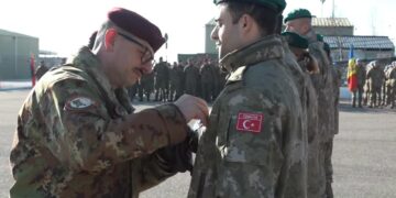 Ushtarët turq të KFOR-it dekorohen me medalje, për shërbimin e tyre