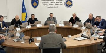 “Treni bullgar”, debat i “nxehtë” në KQZ: Krasniqi i VV-së ankohet pse Gashi i PDK-së kërkoi hetim për fletëvotime false në Gjakovë