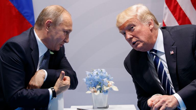 Trump: Putin do ta mbajë fjalën nëse arrihet një marrëveshje për t’i dhënë fund lu’ftës