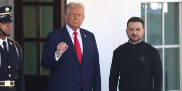 Trump i lëvdon trupat ukrainase që i qëndruan rusëve, Zelenskyt i thotë se duhen kompromise, ‘‘por jo aq të mëdha’’