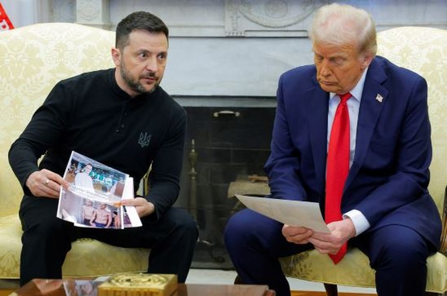 Takimi në Zyrën Ovale, Zelensky i tregon Trump-it fotografi të të burgosurve të luftës