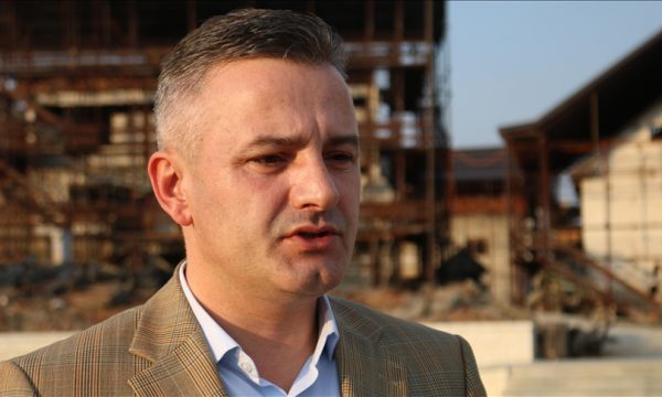 “Asgjë nuk e zbeh festën”, “kjo flet për ata që zgjedhin ta bëjnë” me këto fjalë iu drejtua Bekim Jashari veteranëve – kjo është arsyeja