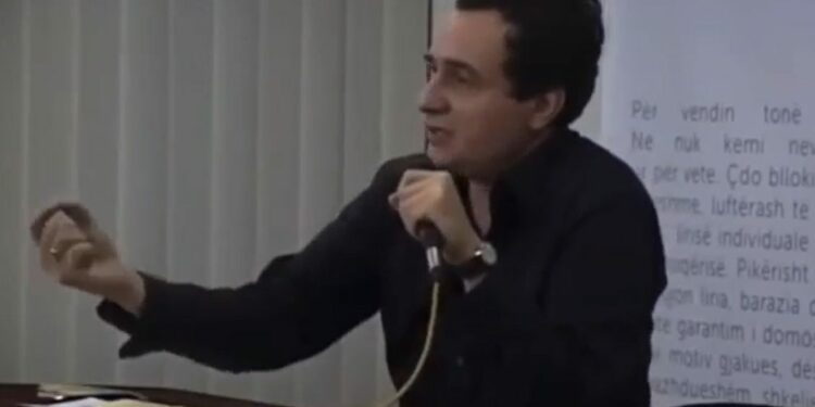 Mbrëmë doli dhe festoi që doli i pari në zgjedhje, por kështu shprehej Kurti më herët për ata që e bënin të njëjtën gjë