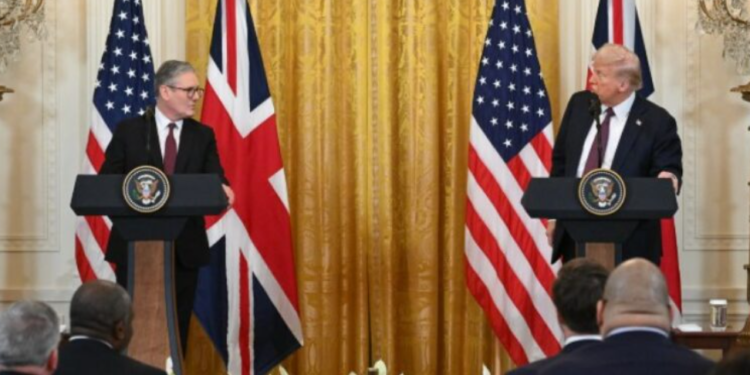 “Mjaft, faleminderit”, momenti i sikletshëm kur Trump ia ndërpreu fjalimin para gazetarëve kryeministrit britanik