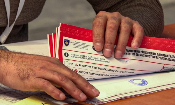 Numërohen 97.55% e votave të kandidatëve, kanë mbetur pa u kryer edhe 62 vendvotime në Leposoviq, Pejë dhe Prishtinë (tabela)